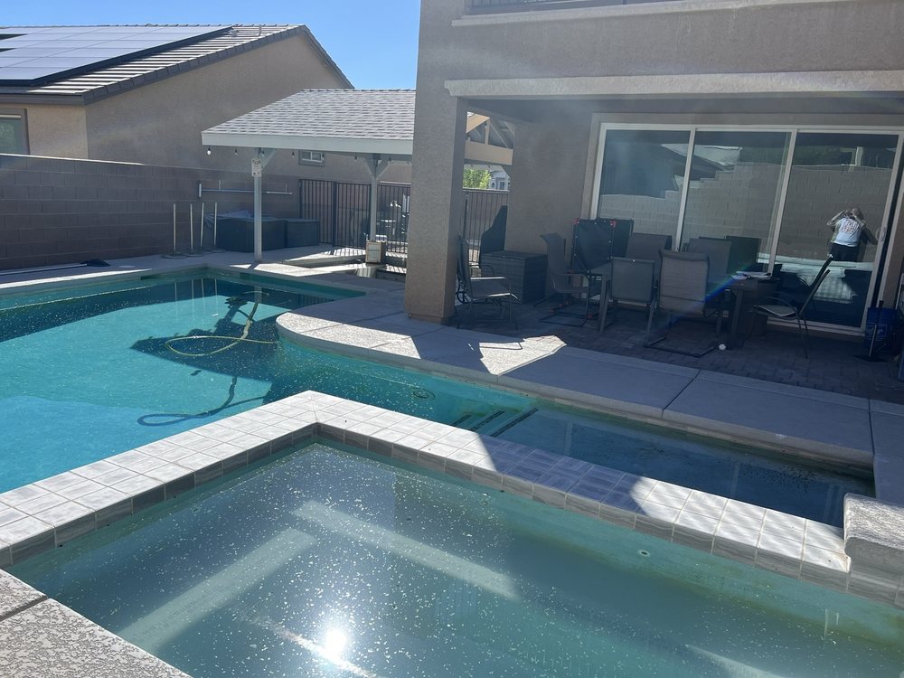 Skimmer leak diagnosis on a Las Vegas pool